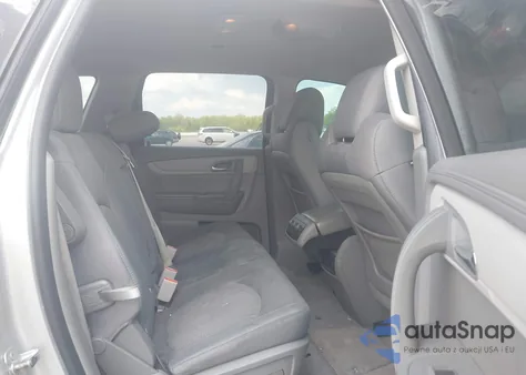 2013 Chevrolet Traverse Ls z USA, uszkodzony, nr VIN 1GNKRFKD0DJ132197